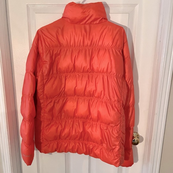 Packable puffer jacket - Picture 2 of 7